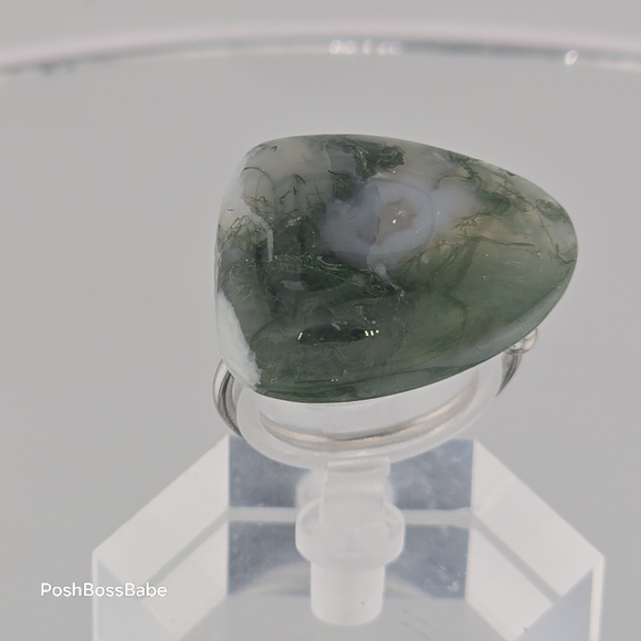 Handcrafted Green Prehnite Stone Ring Adjustable - Picture 7 of 8